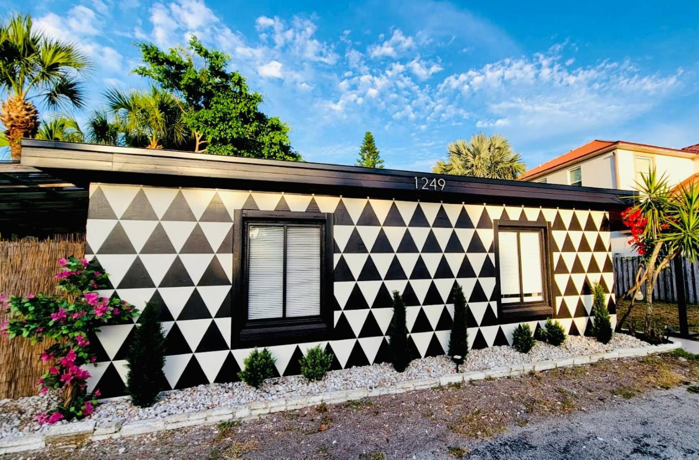 Beach Bungalow By The Sea 2 Cocoa Beach Εξωτερικό φωτογραφία